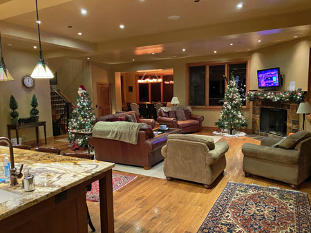 BJ1 Christmas time Living room
